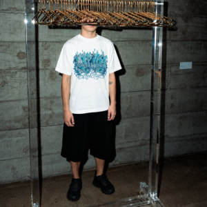 Cavaleiros da Liberdade – Regular Tee NOT FUN — foto da peça em uso